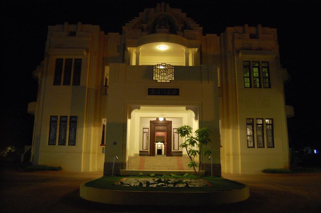Visalam Chettinad Palace - A Cgh Earth Experience Kānādukāttān Exterior foto